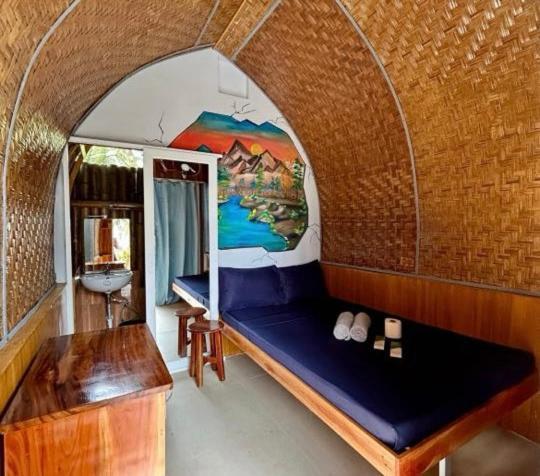 L Cafe Restobar & Lyn'S Guest House San Juan  Esterno foto
